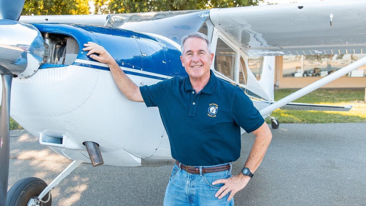 Photo: Josh Moy/UC Davis. uc davis mechanical aerospace engineering graduate advising mentoring award steve robinson